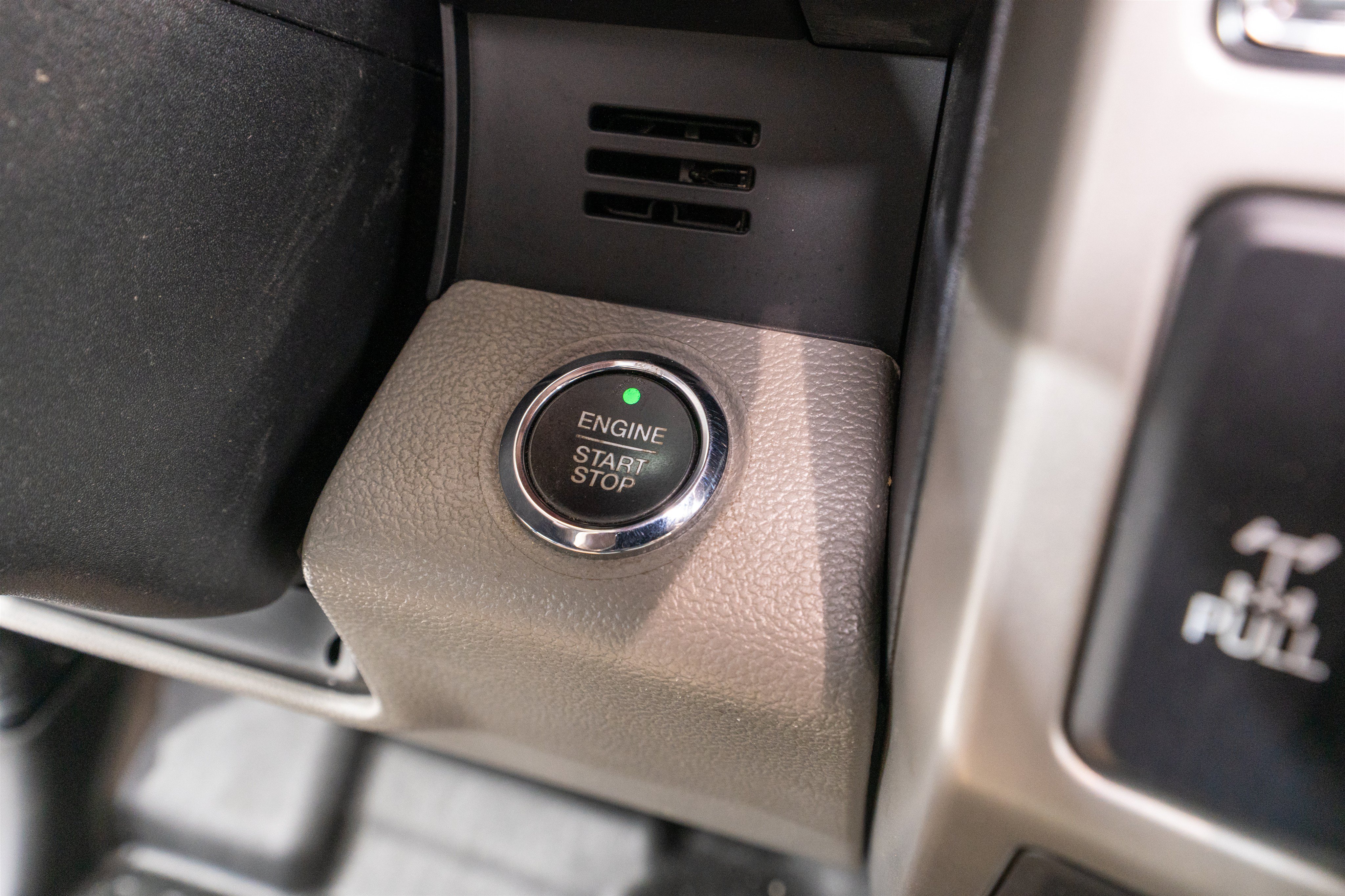 Used 2018 Ford F150 Lariat AWD/4WD image 34
