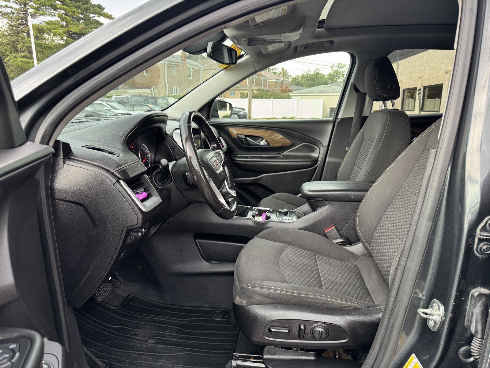 Used 2019 GMC Terrain SLE w/ Driver Convenience Package FWD image 19