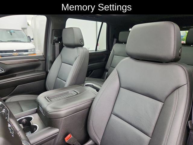 Used 2024 Chevrolet Tahoe Z71 w/ Luxury Package AWD/4WD image 23