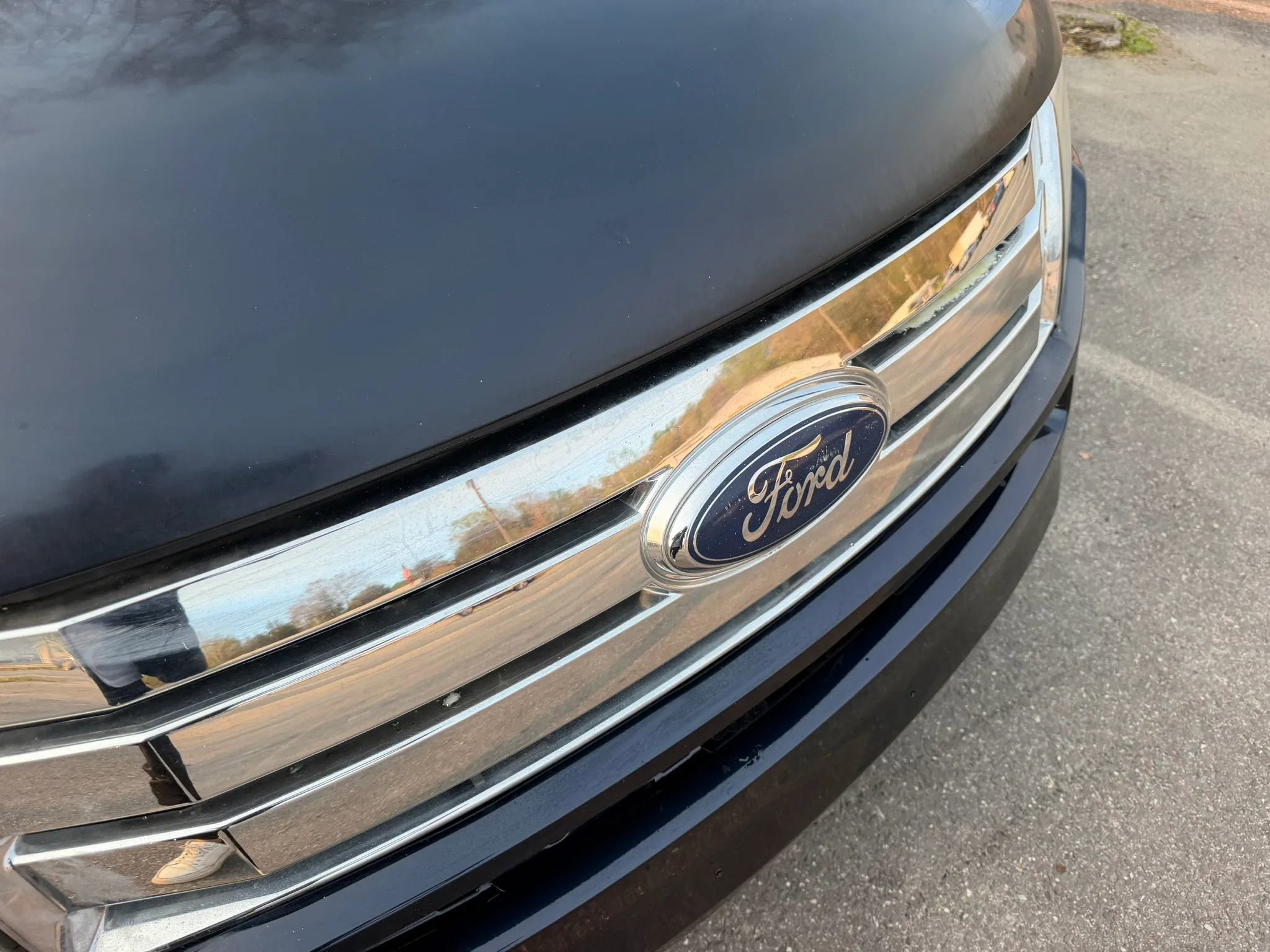 Used 2010 Ford Edge SEL AWD/4WD image 4