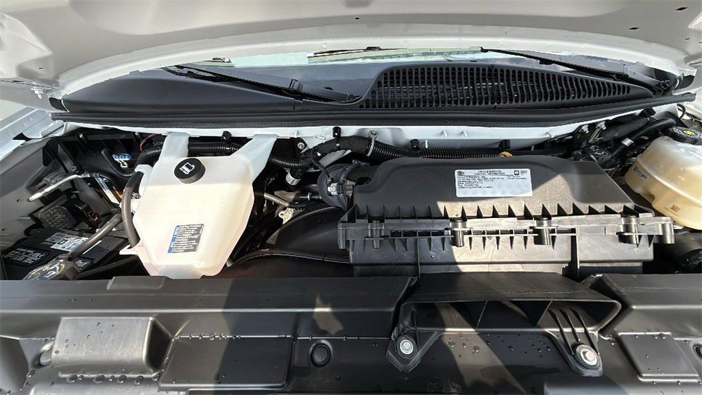 Used 2025 Chevrolet Express 3500 LT w/ LT Preferred Equipment Group image 33