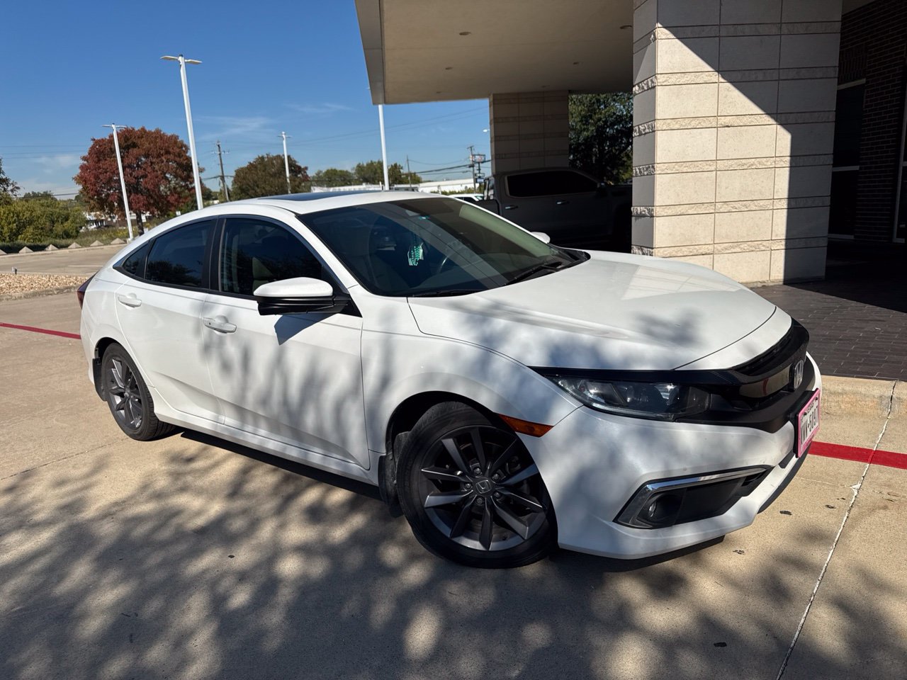 Used 2020 Honda Civic EX image 2