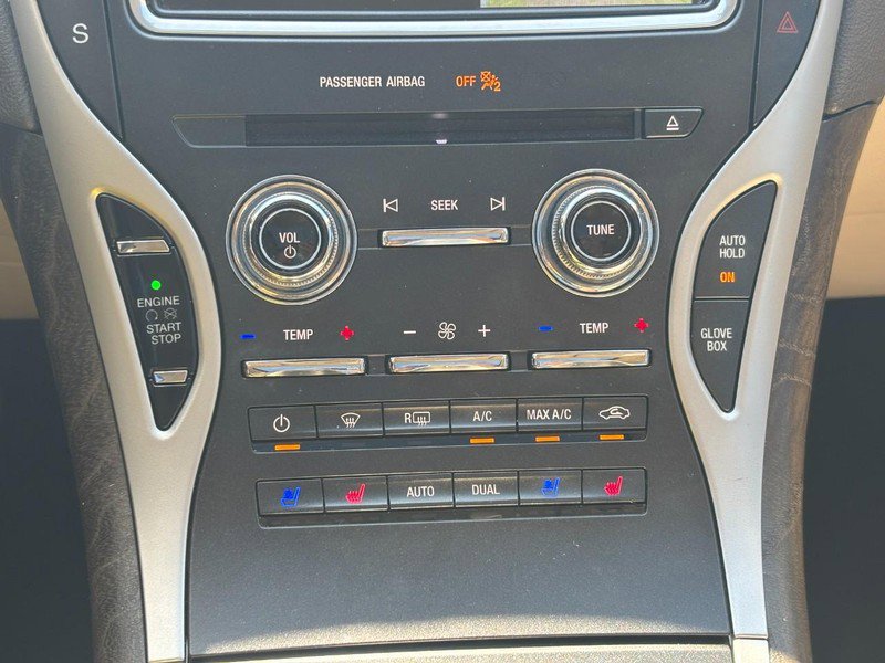 Certified 2020 Lincoln Nautilus Reserve image 21