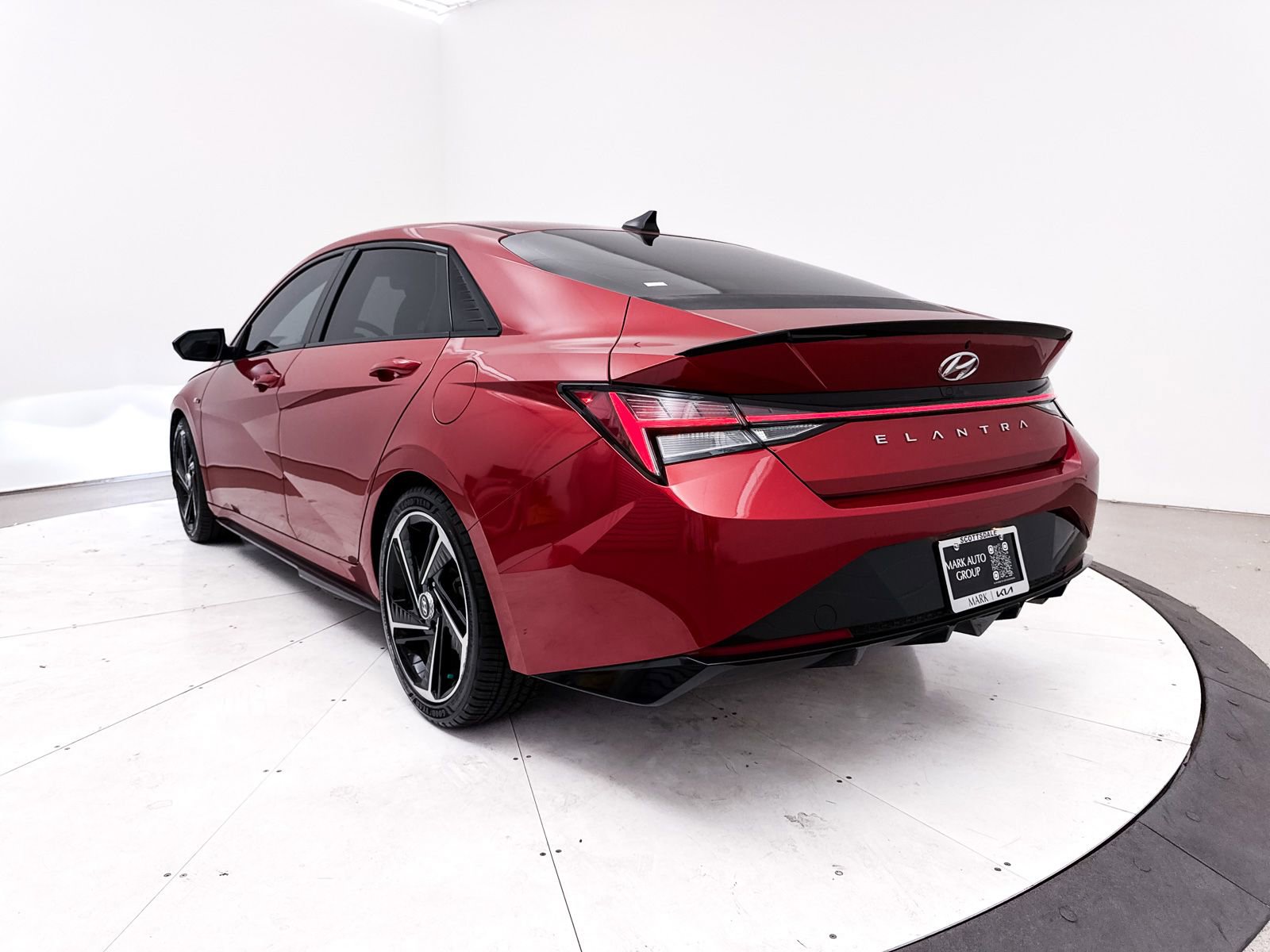 Used 2022 Hyundai Elantra N Line image 18