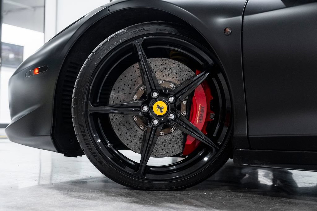 Used 2012 Ferrari 458 Spider RWD image 90