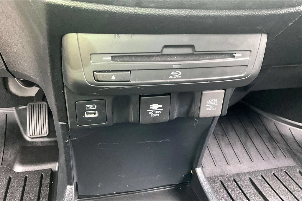 Used 2023 Honda Odyssey Touring image 15