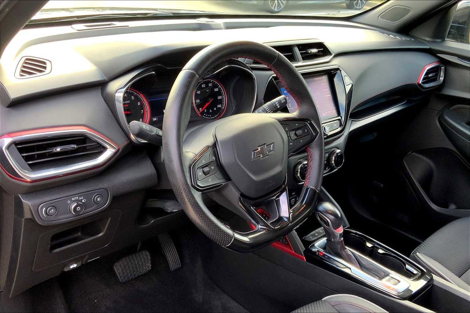 Used 2021 Chevrolet TrailBlazer RS w/ Technology Package image 17