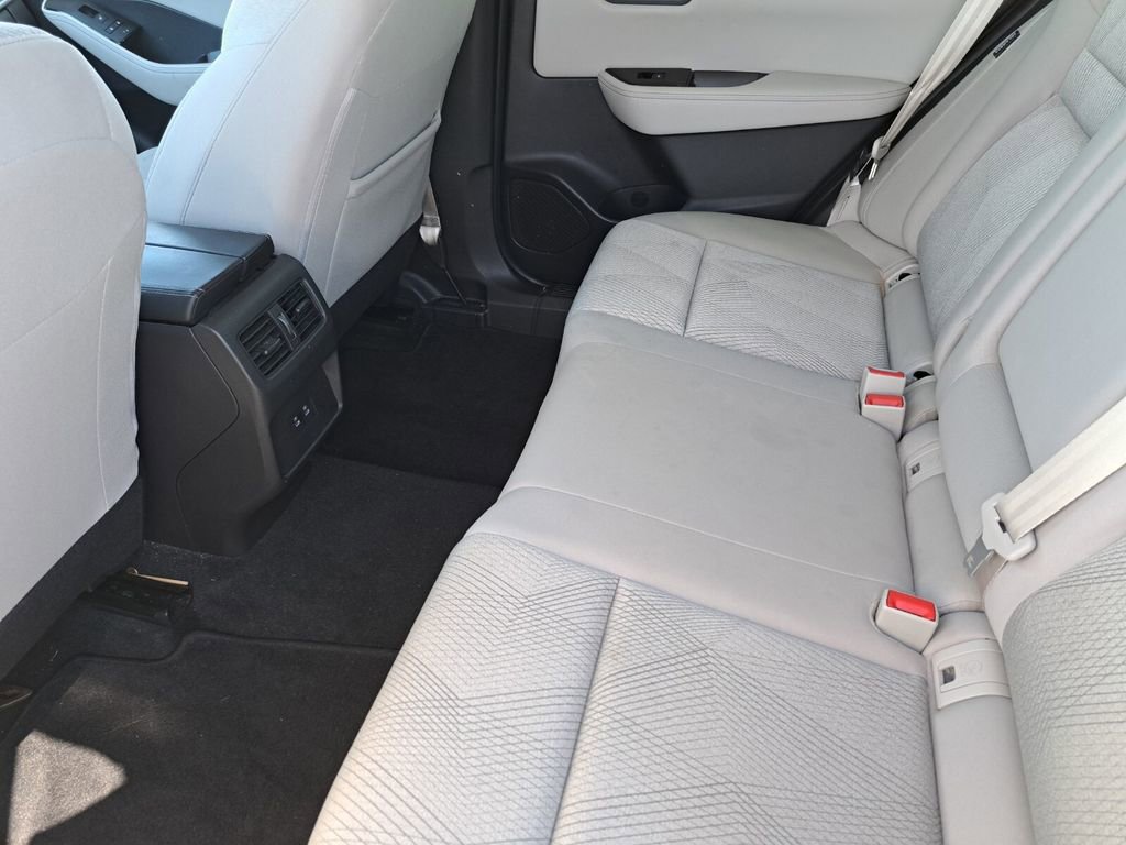 Used 2024 Nissan Rogue SV image 20