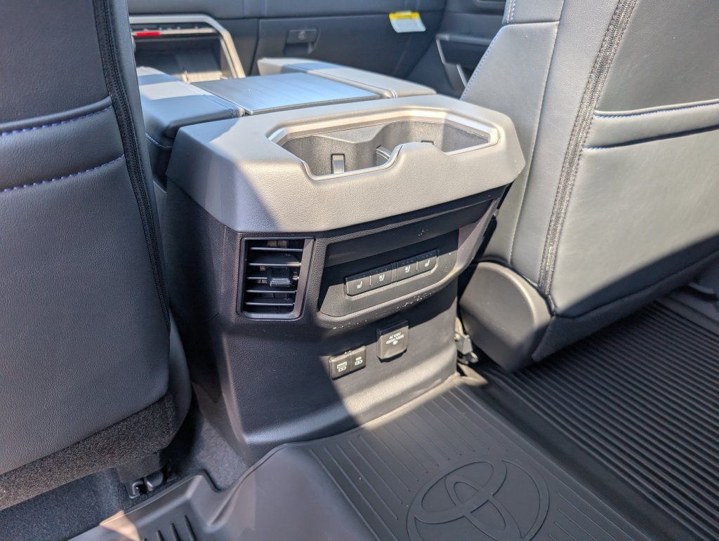 New 2026 Toyota Tundra Platinum w/ TRD Off-Road Package AWD/4WD image 29