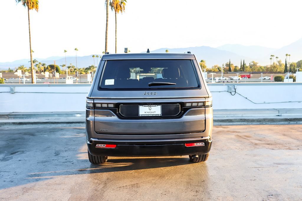 New 2026 Jeep Grand Wagoneer Limited AWD/4WD image 8
