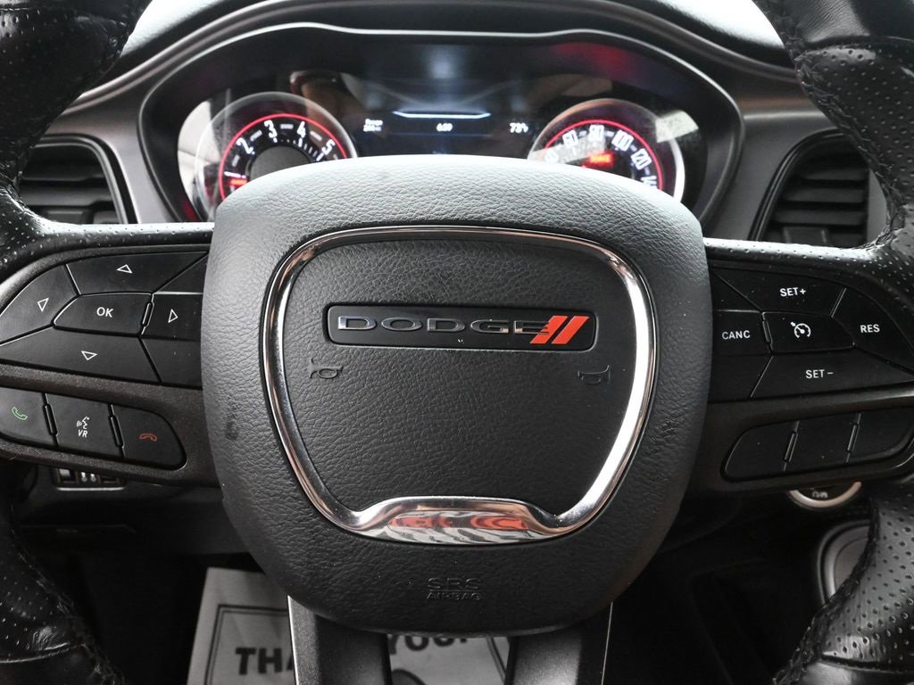 Used 2023 Dodge Challenger R/T w/ Performance Handling Group image 40