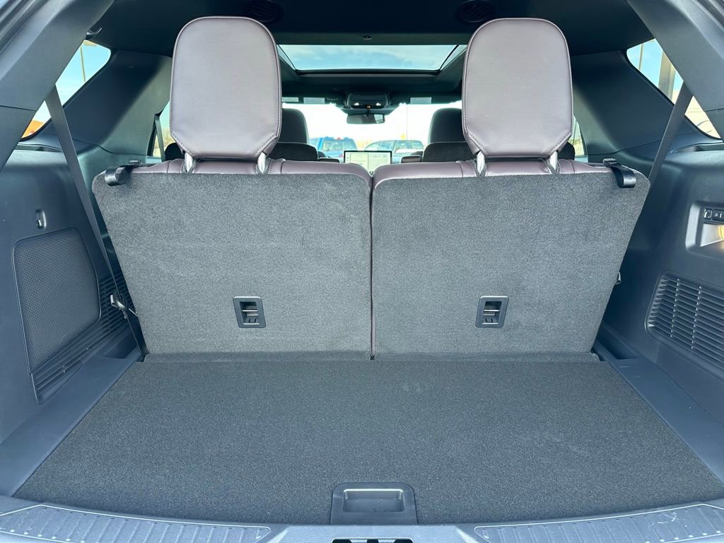 New 2026 Ford Explorer Platinum w/ LUX Leather Package image 9