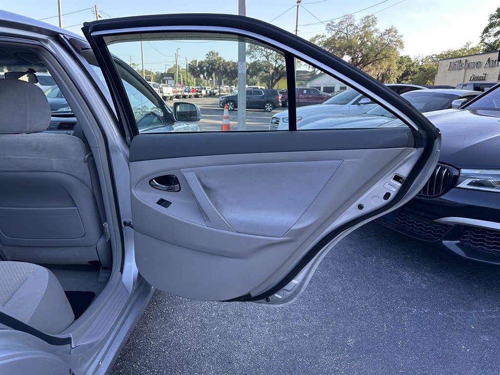 Used 2008 Toyota Camry LE FWD image 32