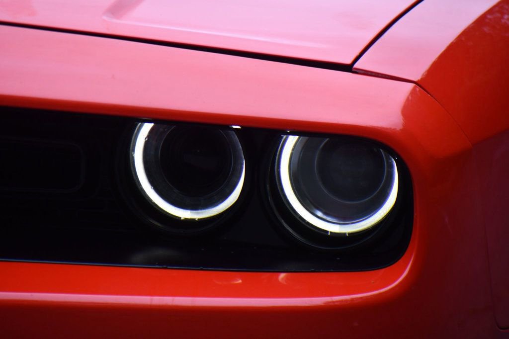 Used 2017 Dodge Challenger R/T Scat Pack image 4