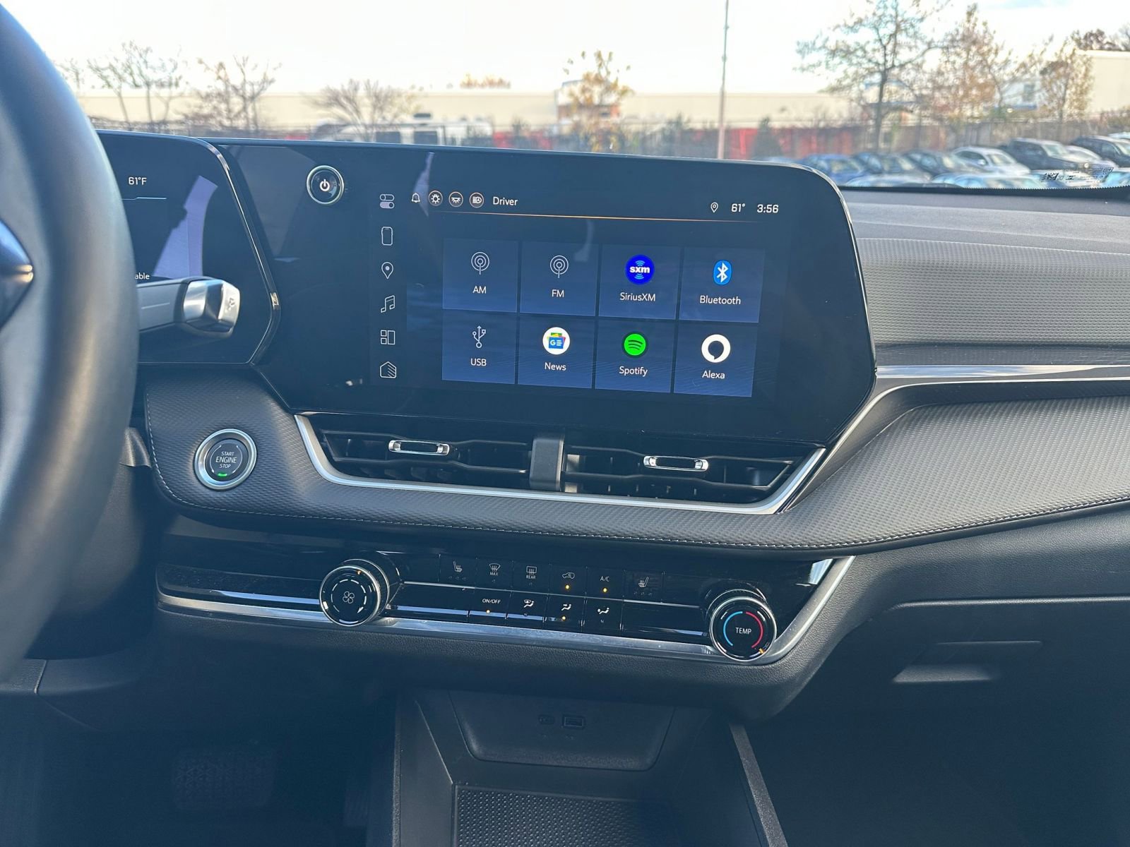 Used 2025 Chevrolet Equinox LT image 18