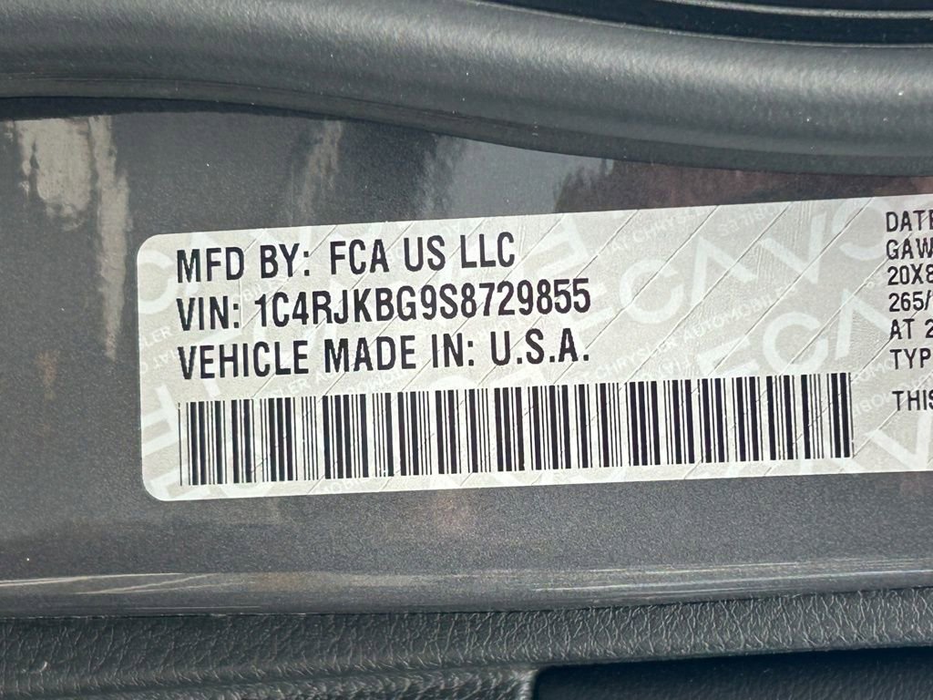 Used 2025 Jeep Grand Cherokee L Limited w/ Luxury Tech Group II image 74