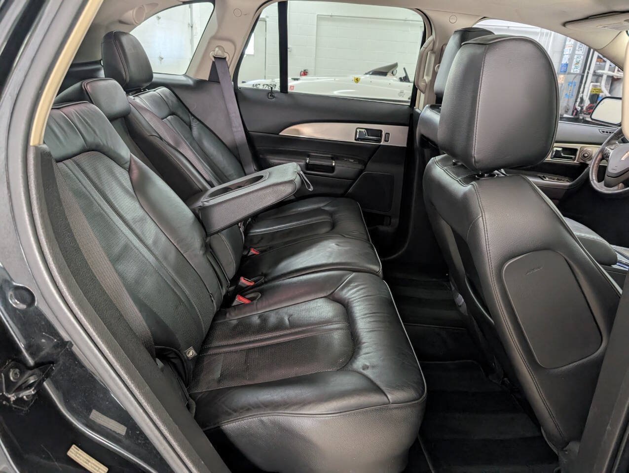 Used 2014 Lincoln MKX AWD w/ Equipment Group 101A image 17