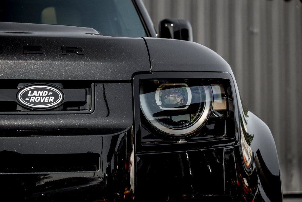 New 2026 Land Rover Defender 110 S AWD/4WD image 6