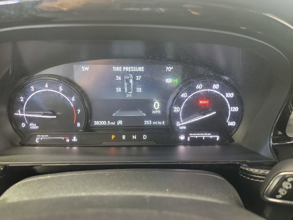 Used 2021 Lincoln Corsair AWD w/ Premium Package image 31