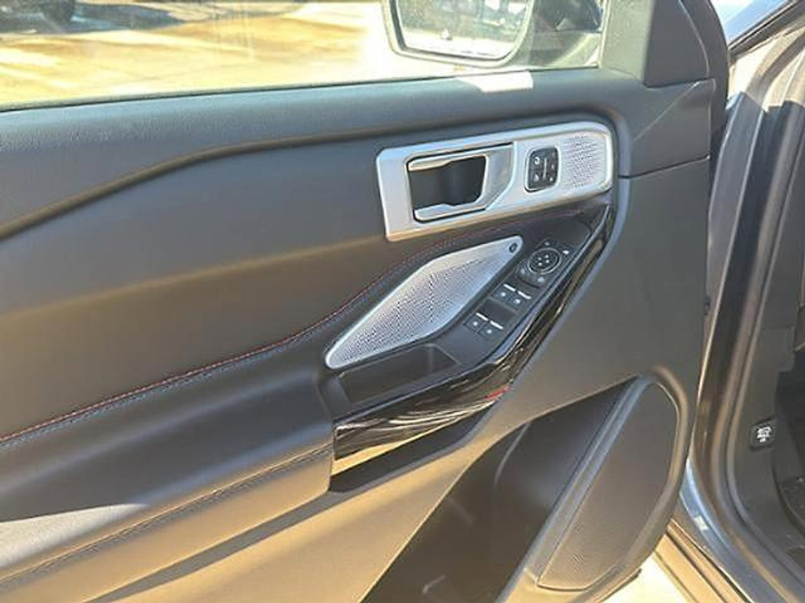 Used 2024 Ford Explorer ST w/ Equipment Group 401A image 22