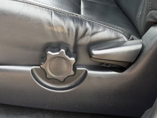Used 2018 Toyota Tacoma TRD Off-Road AWD/4WD image 29