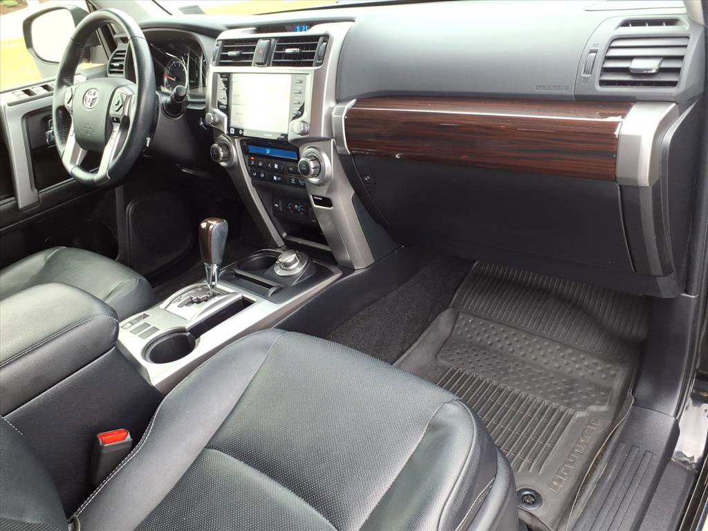 Used 2023 Toyota 4Runner Limited AWD/4WD image 18