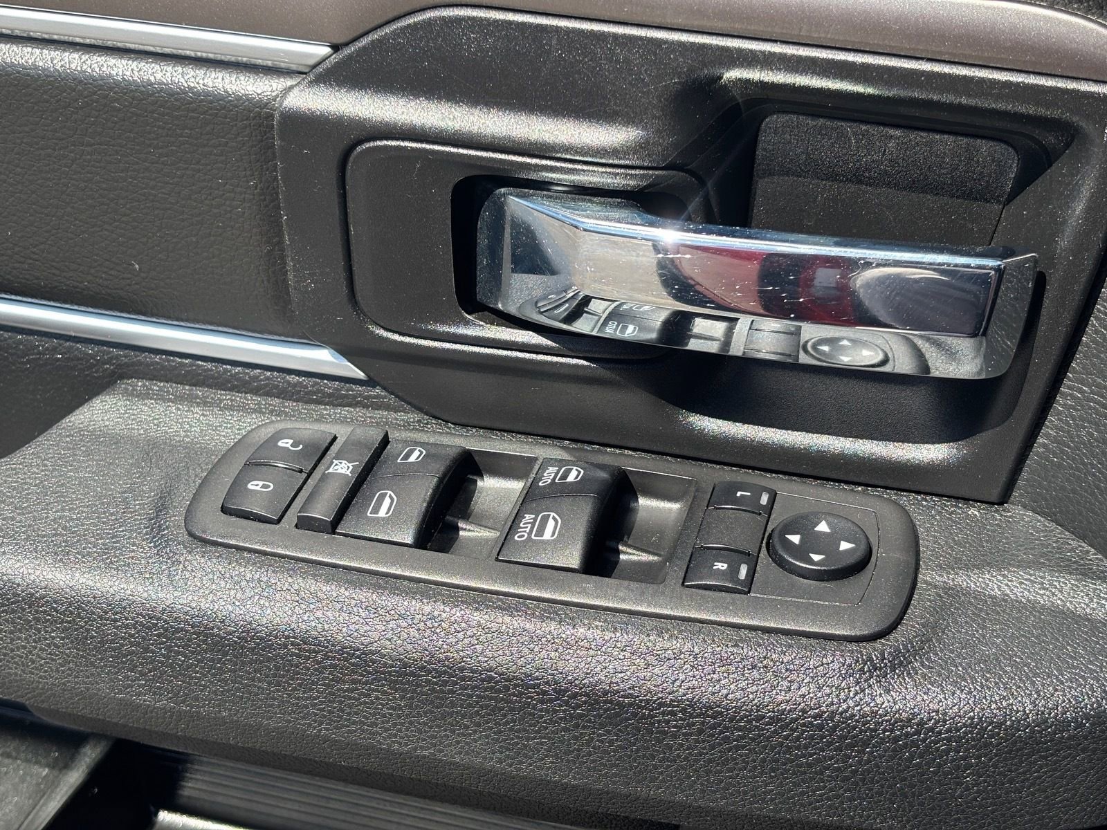 Used 2024 RAM 1500 Classic Warlock AWD/4WD image 32