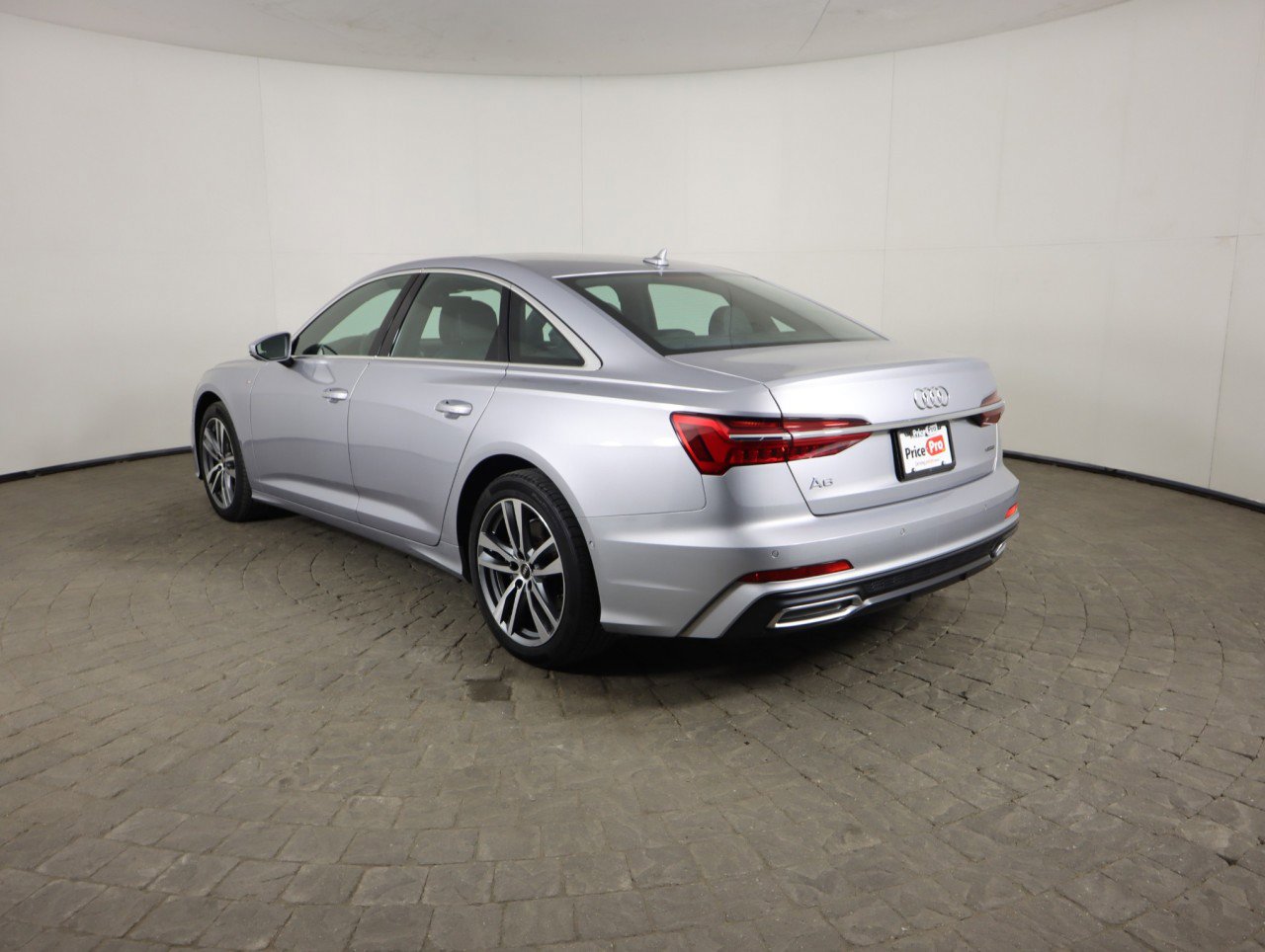 Used 2023 Audi A6 3.0T Premium w/ Convenience Package image 5