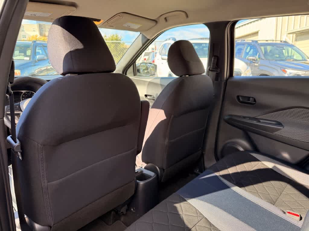 Used 2018 Nissan Kicks S FWD image 12
