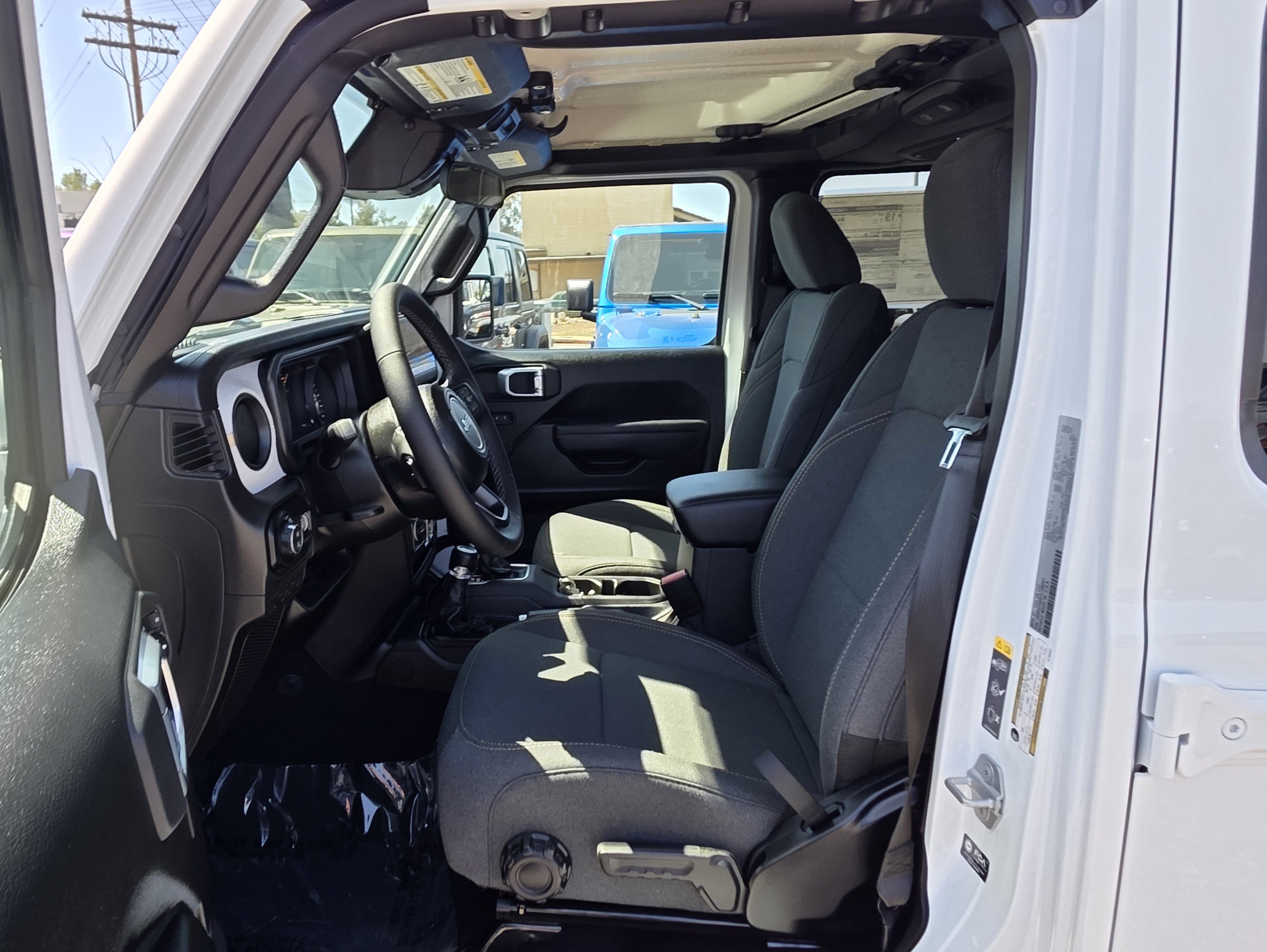 New 2026 Jeep Gladiator Sport AWD/4WD image 11