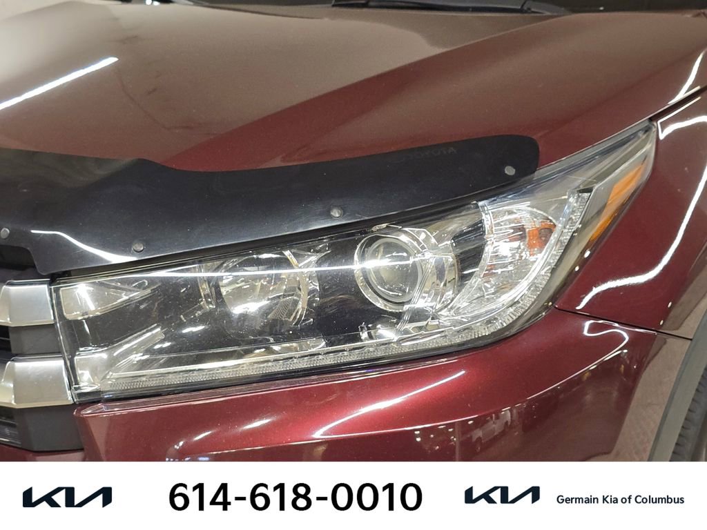 Used 2019 Toyota Highlander XLE image 15