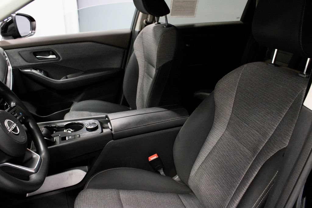 Used 2023 Nissan Rogue SV AWD/4WD image 25