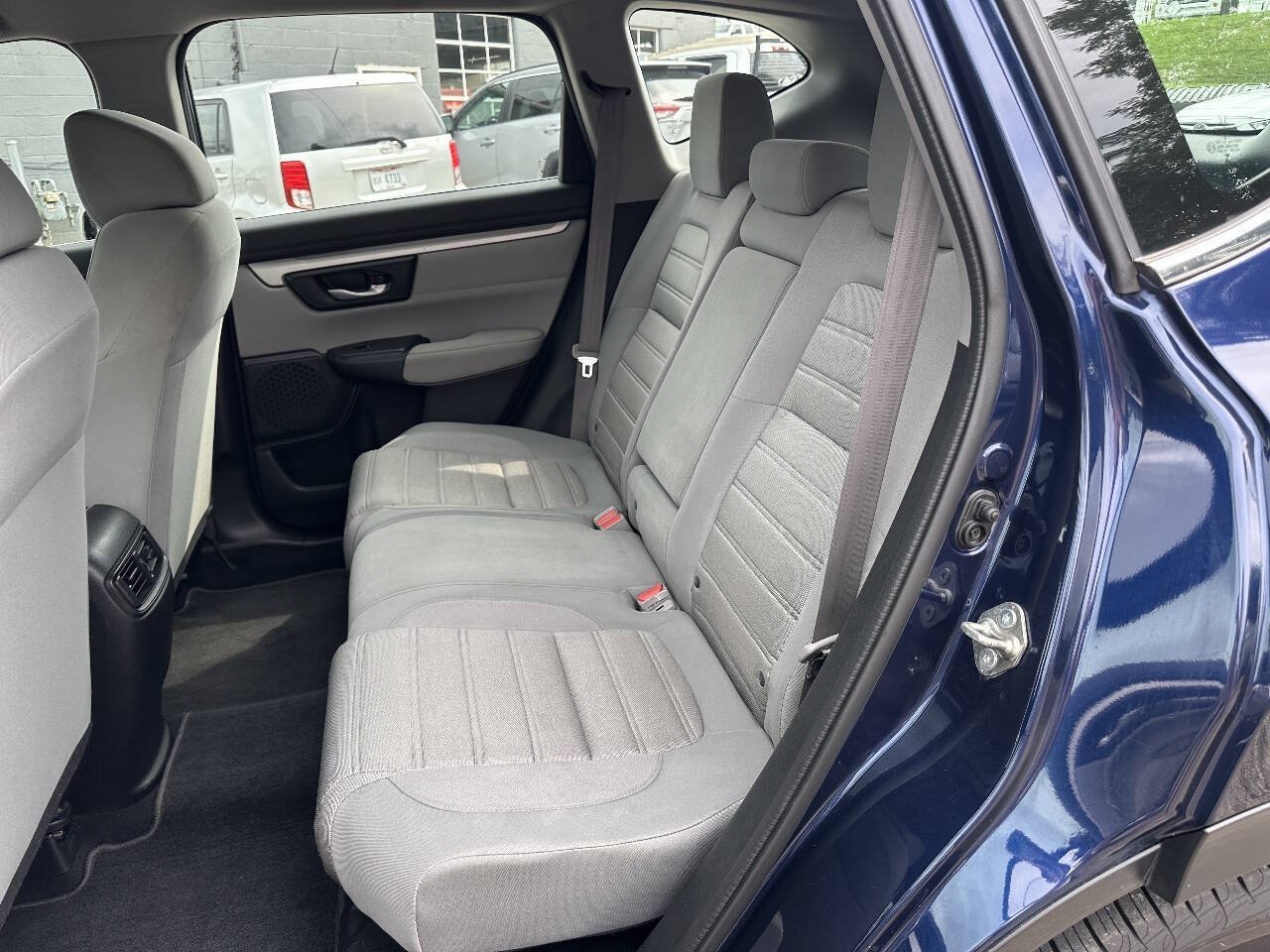 Used 2018 Honda CR-V LX image 5