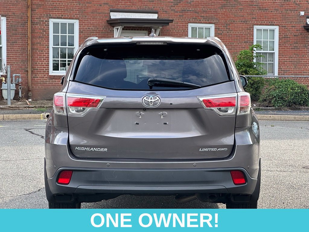 Used 2014 Toyota Highlander Limited Platinum AWD/4WD image 7