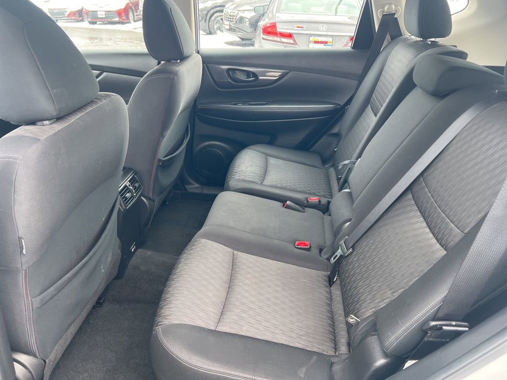 Certified 2020 Nissan Rogue S image 9