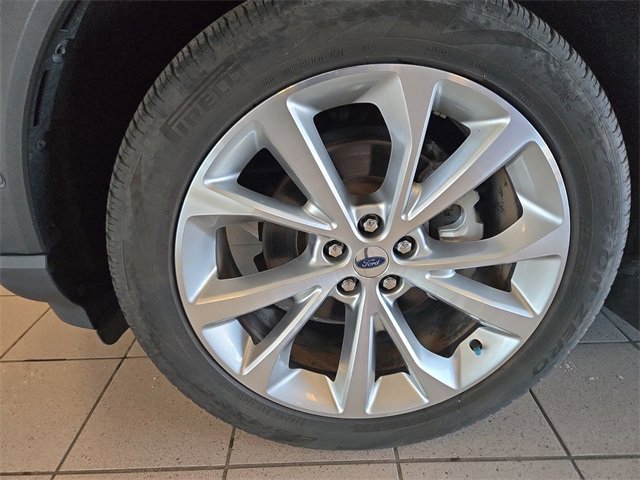 Used 2022 Ford Explorer Platinum w/ Equipment Group 601A image 10