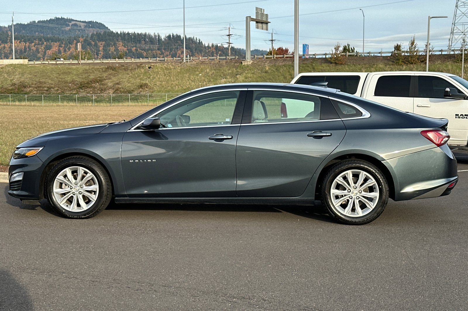 Used 2021 Chevrolet Malibu LT image 6
