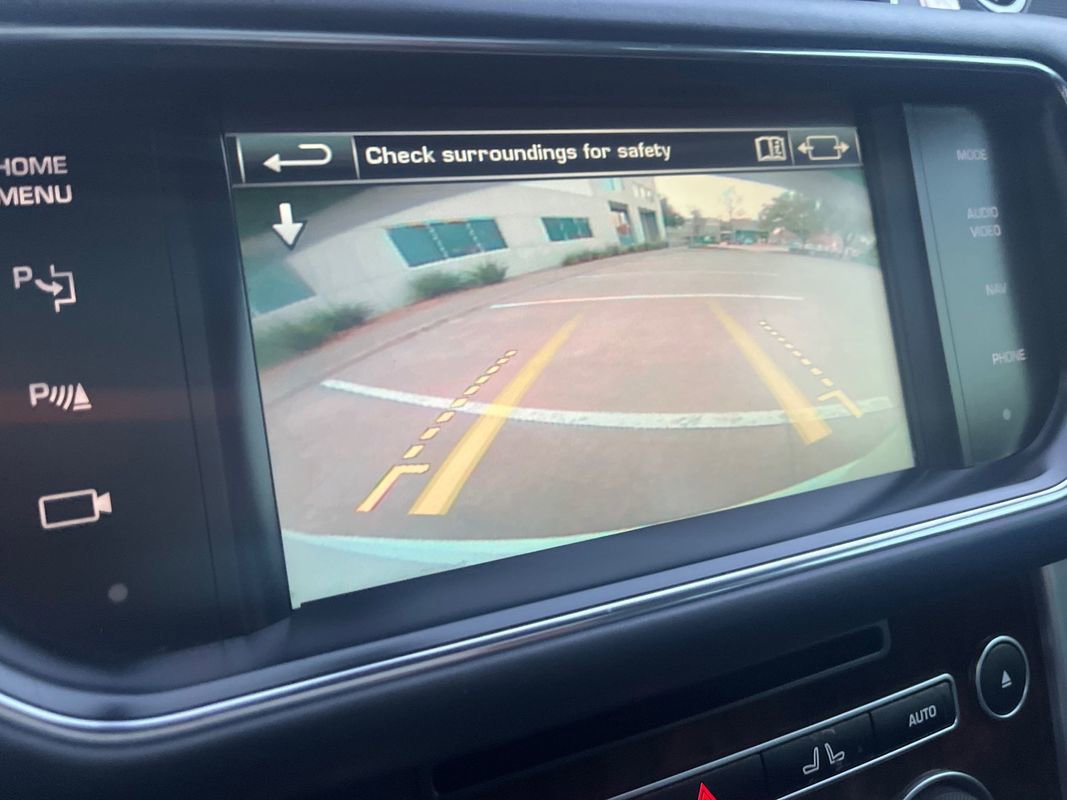 Used 2015 Land Rover Range Rover Supercharged image 26