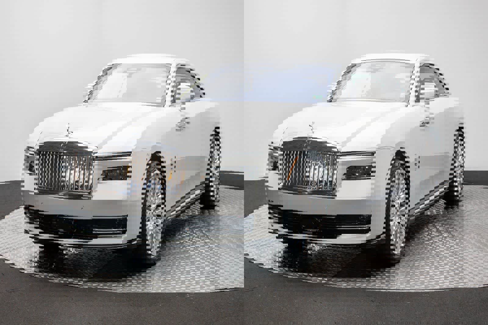 New 2026 Rolls-Royce Spectre image 1