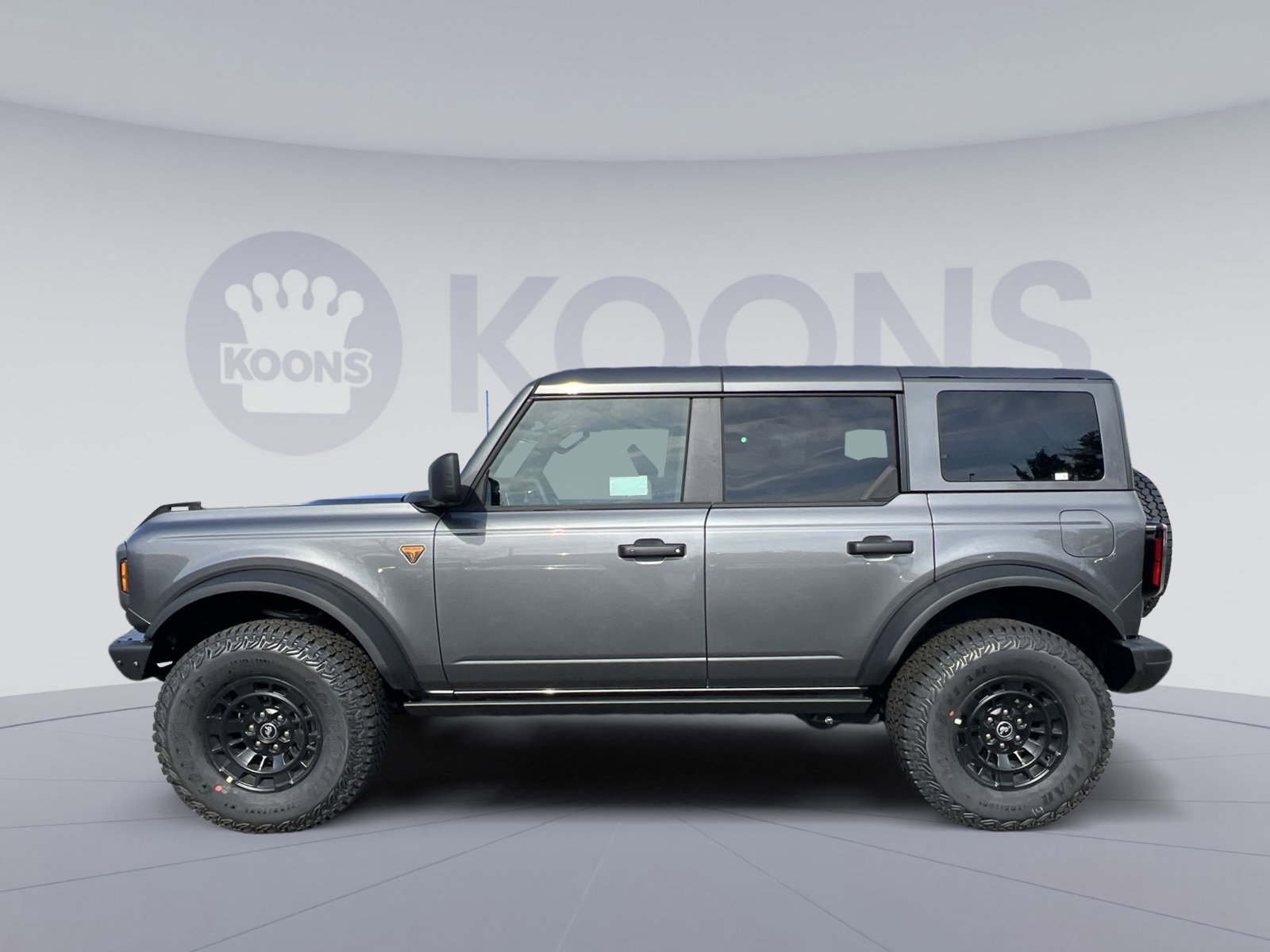 New 2026 Ford Bronco Badlands image 2
