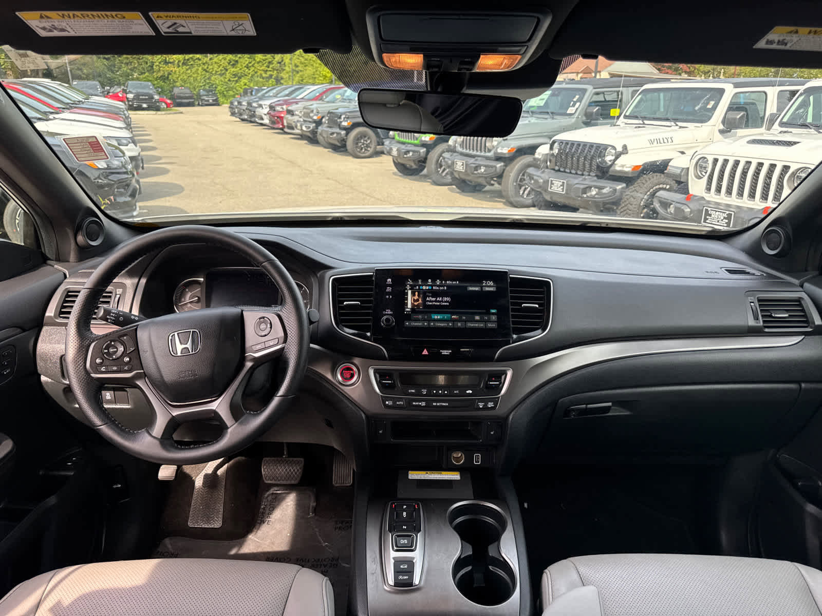 Used 2023 Honda Passport EX-L image 34