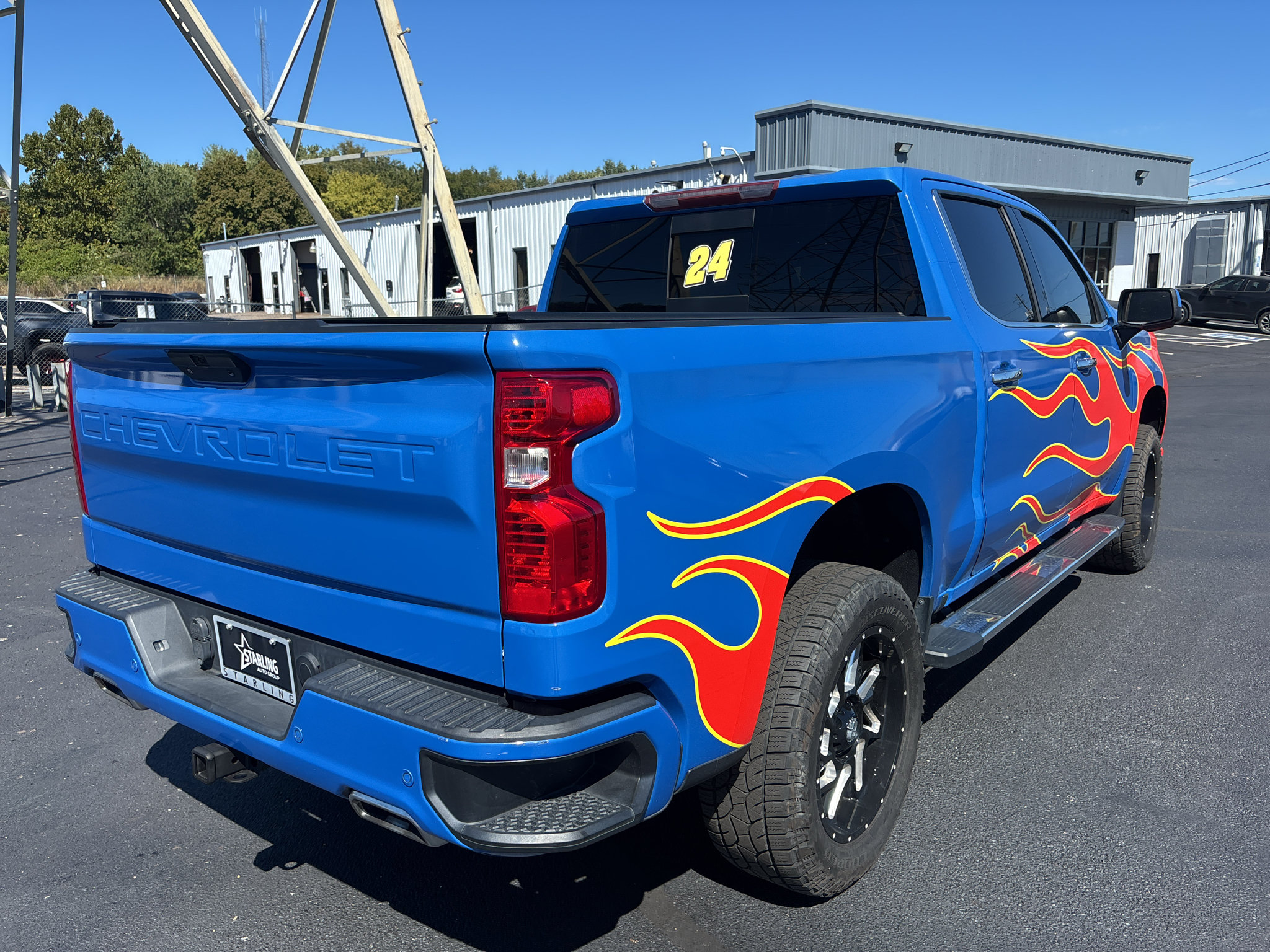 Used 2022 Chevrolet Silverado 1500 High Country AWD/4WD image 9