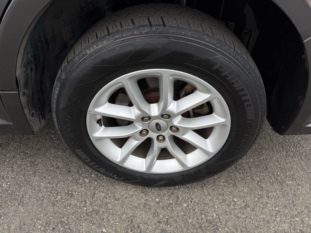 Used 2018 Ford Flex SE image 8