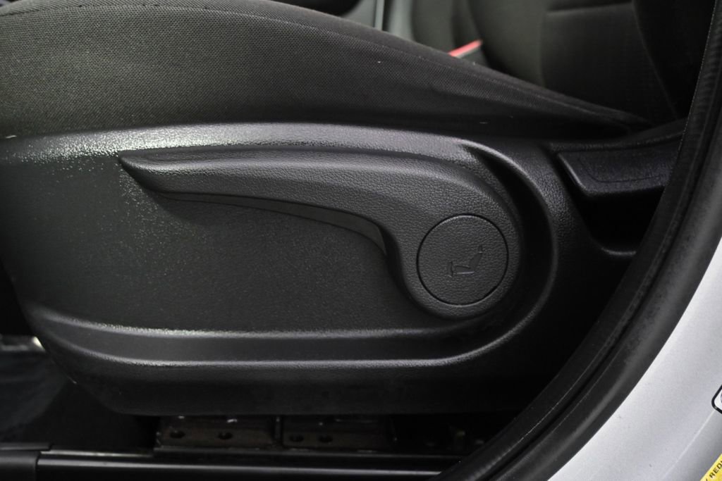 Used 2021 Hyundai Venue SE image 14