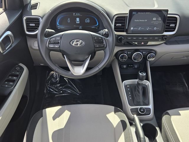 Certified 2025 Hyundai Venue SEL FWD image 14