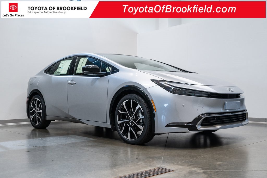 New 2026 Toyota Prius Plug-In Hybrid video 1