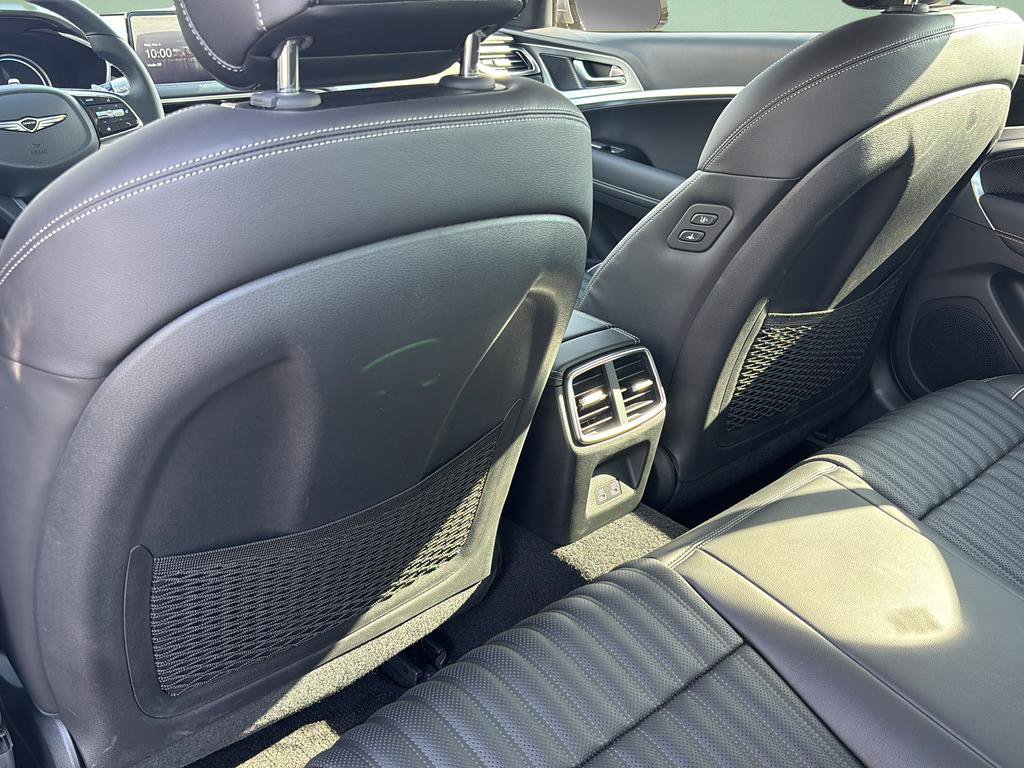 Used 2026 Genesis G70 2.5T Prestige image 22