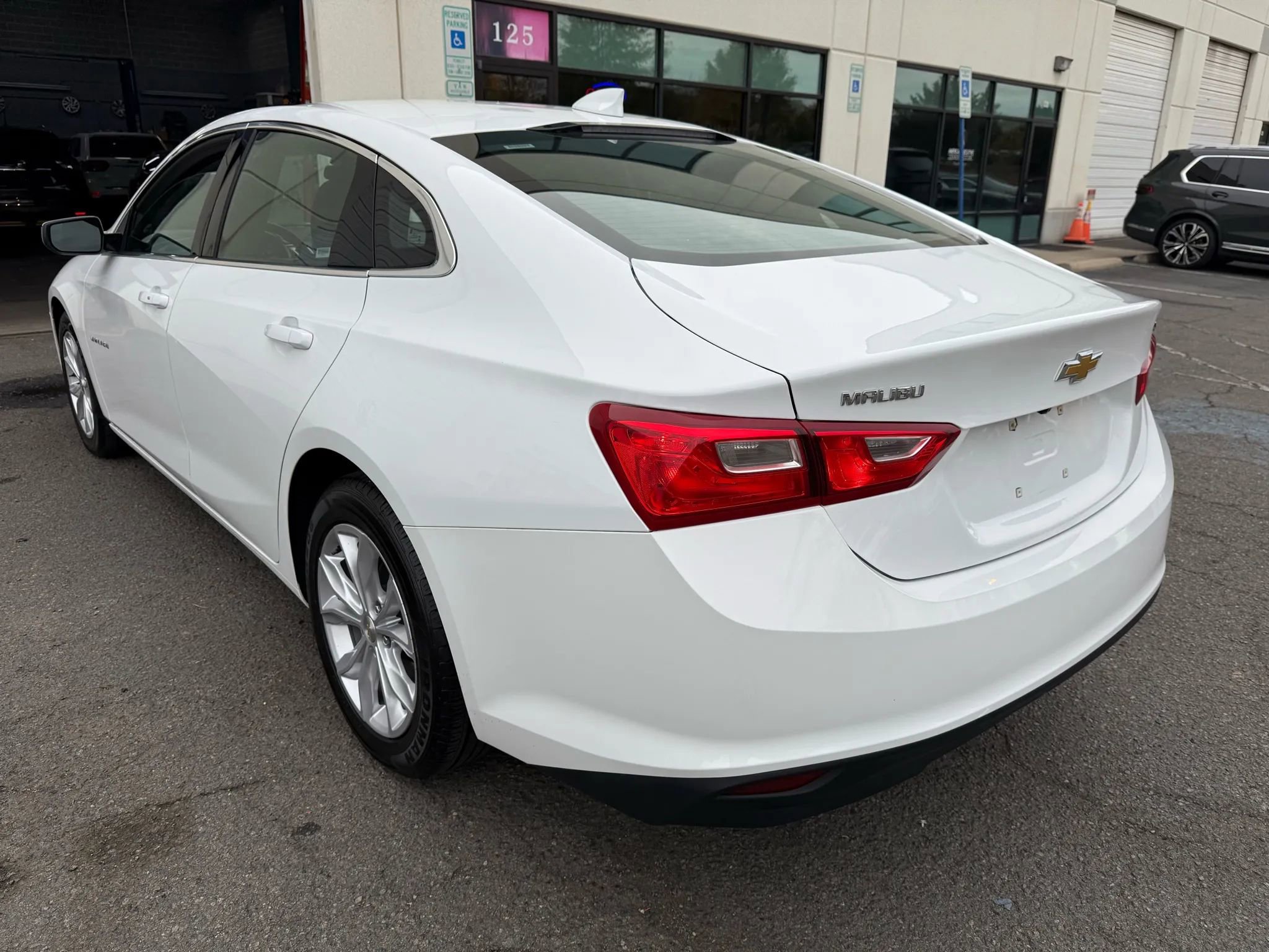 Used 2023 Chevrolet Malibu LT image 13