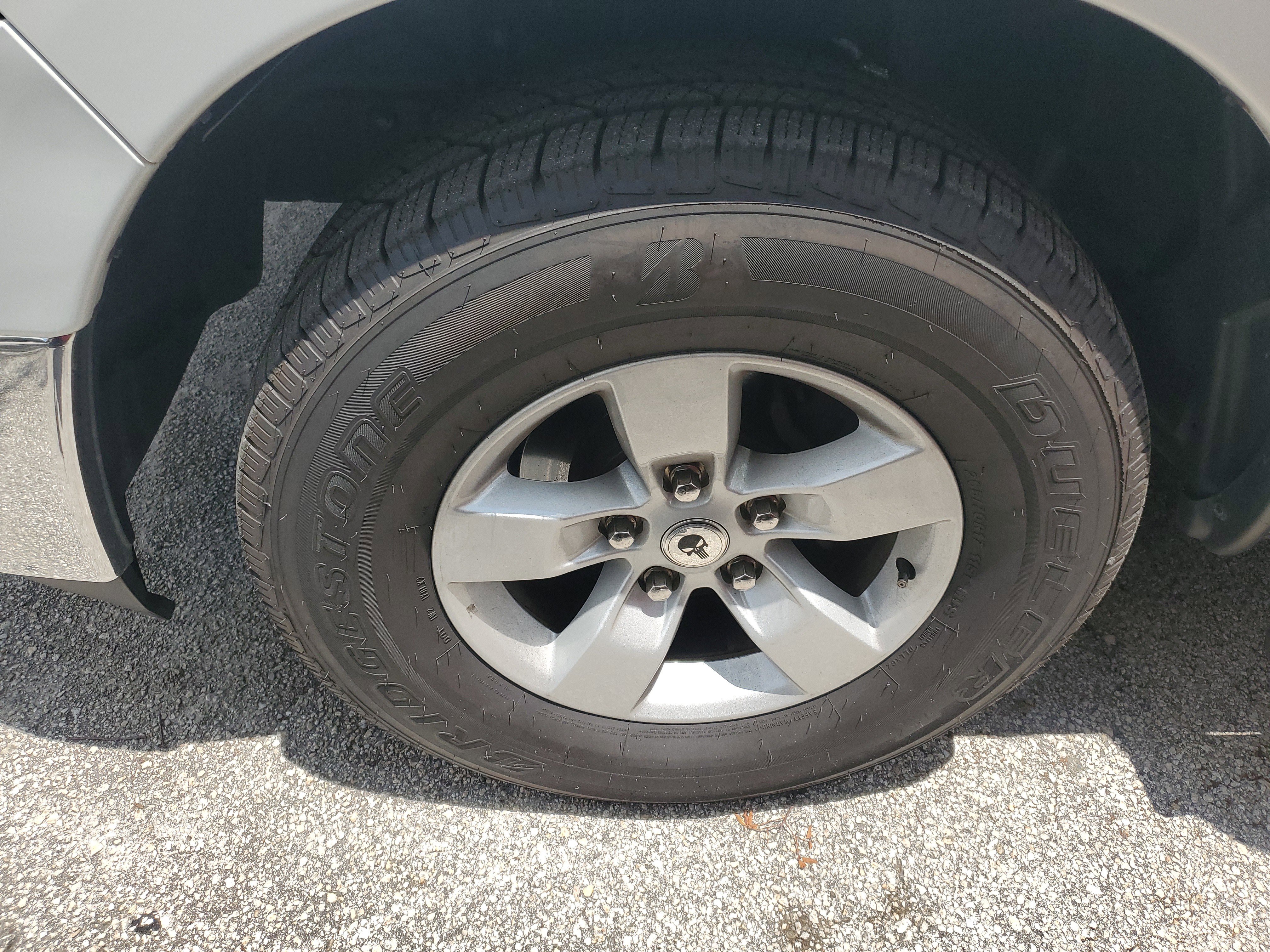 Used 2020 RAM 1500 Tradesman w/ Chrome Plus Package RWD image 5