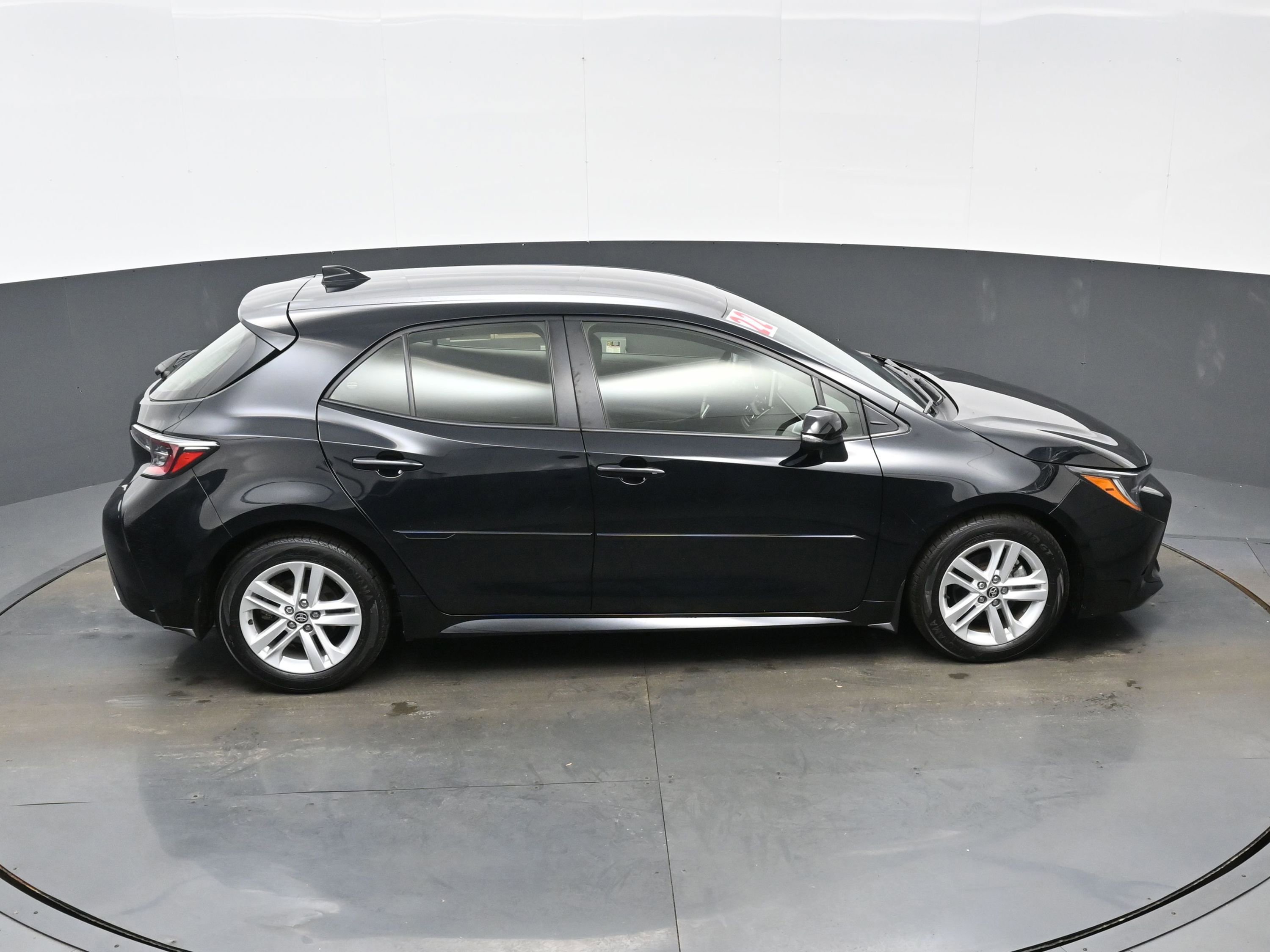 Used 2022 Toyota Corolla SE image 39